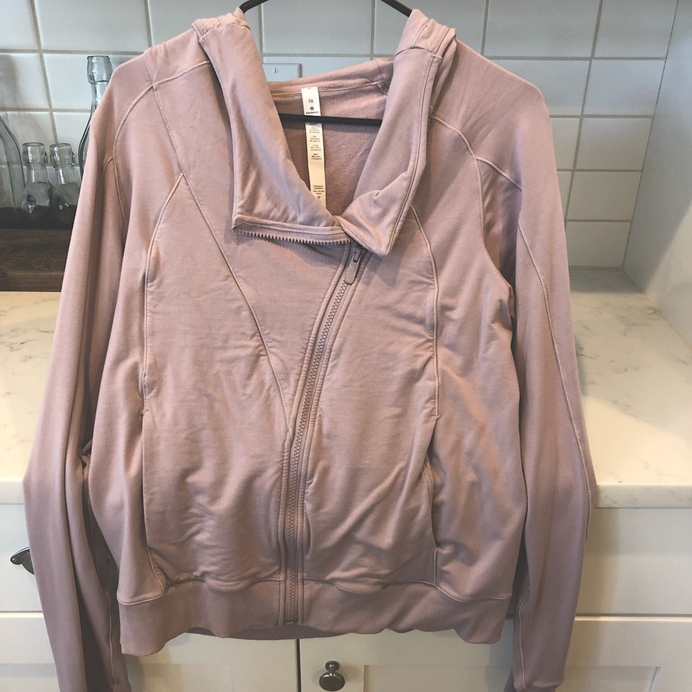 Lululemon zip up sweatshirt! Size- 10!